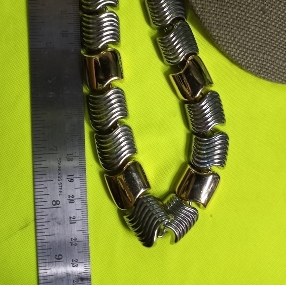 Goldtone silvertone panel link collar choker necklace - Picture 2 of 4